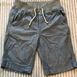 Gap boys shorts. Size youth medium.